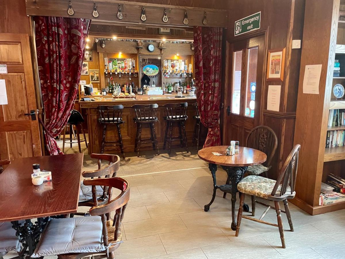 Plough And Harrow Hotel Brecon Exterior photo
